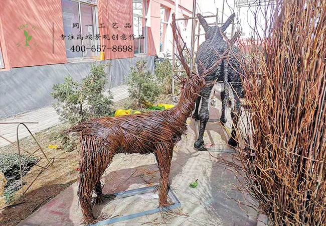 同一工藝品新品藤編馴鹿造型