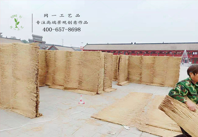 徐州稻草工藝品迷宮現(xiàn)場(chǎng)制作