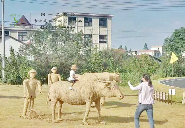 浙江建德稻草工藝品農耕造型