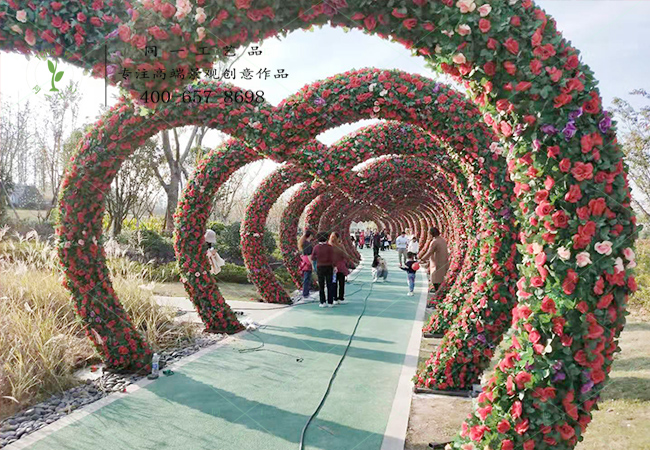 仿真綠雕絹花拱門現(xiàn)場效果